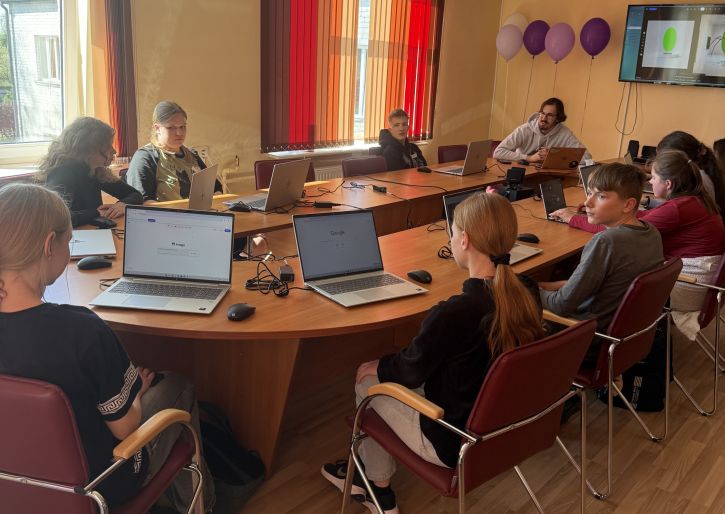 Darbnīcas par digitālo rīku izmantošanu skolēnu pašpārvaldēm “Nākotnes darbnīca”