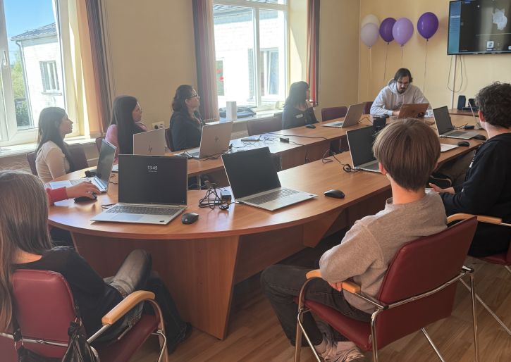 Darbnīcas par digitālo rīku izmantošanu skolēnu pašpārvaldēm “Nākotnes darbnīca”