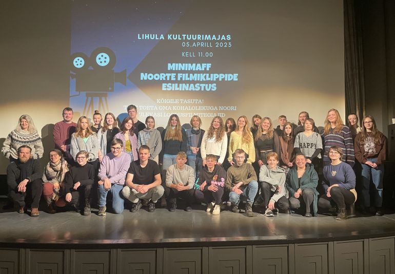 Jaunieši dabas filmu nometnē Igaunijā, Lihulā