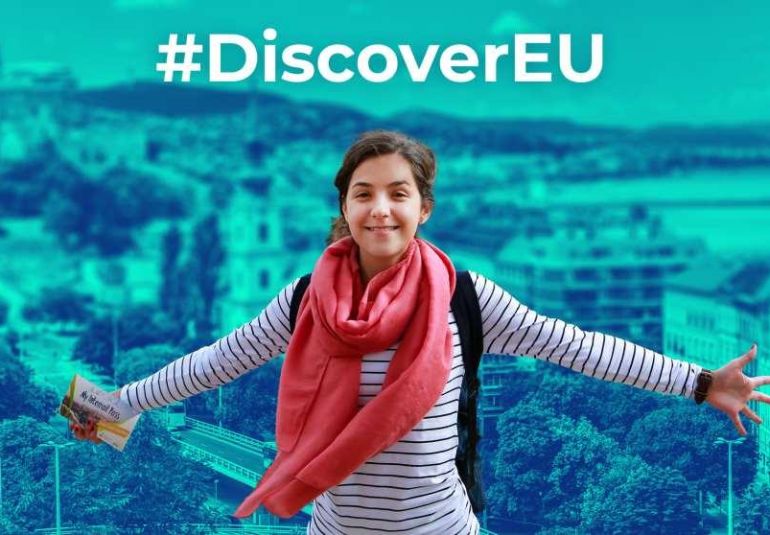 Zināmi “DiscoverEU” rezultāti – 152 jaunieši no Latvijas saņēmuši bezmaksas ceļošanas kartes