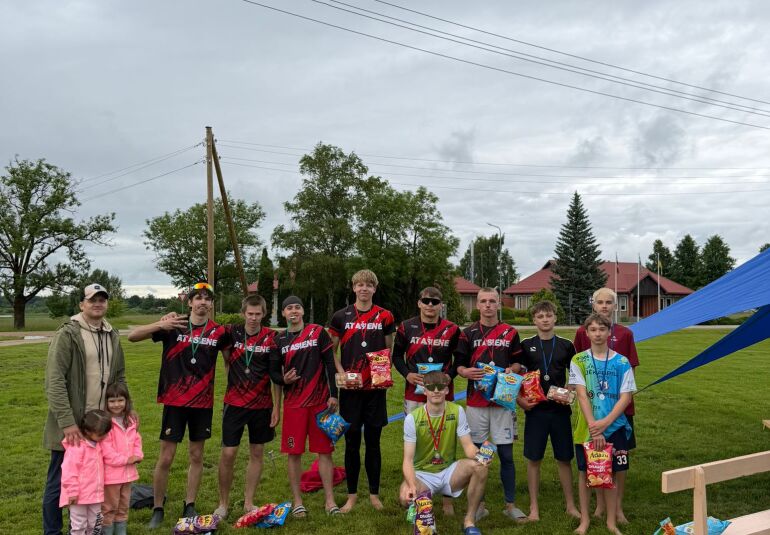 Atašienē aizvadīts jauniešu iedvesmas un sporta pasākums “Satiec savus varoņus”