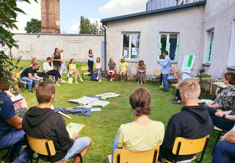 Jēkabpils pilsētas jauniešu un Jēkabpils novada lēmumu pieņēmēju un ekspertu dialoga aktivitāte – SA-TIK-ŠA-NĀS