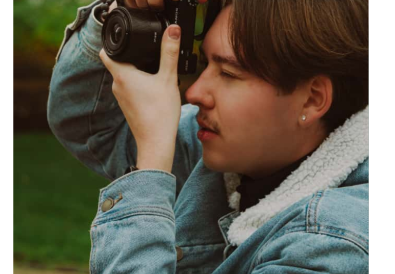 No kadra līdz gatavam attēlam – jaunieši pilnveido prasmes fotogrāfijā un pēcapstrādē