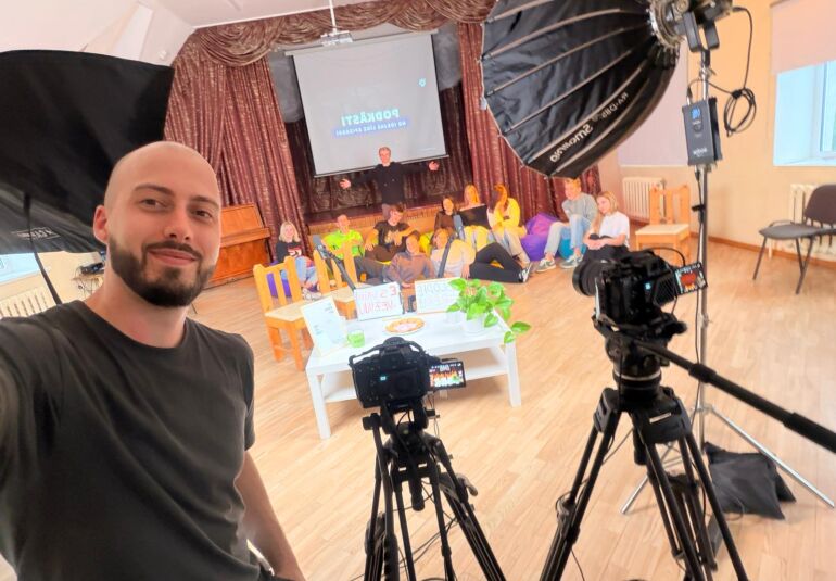 Jaunieši Aknīstes teritorijā paplašina digitālo prasmju horizontus