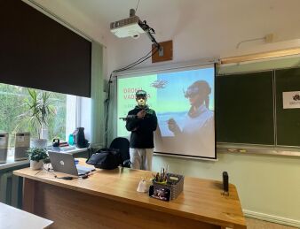 Digitālais lidojums – tikšanās ar dronu pilotu Jāni Ozolu Viesītē