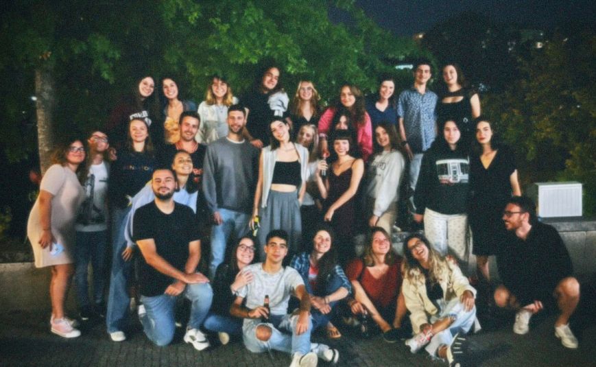 Jēkabpils novada BJC jaunieši kopā ar jauniešu kluba “13.pirmdiena” vadītāju un grupas līderi Liliju Upīti par Erasmus+ projektu 