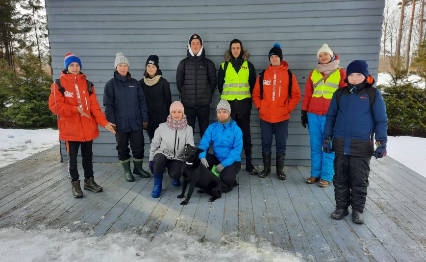Aizvadīts saliedējošs pārgājiens jauniešiem