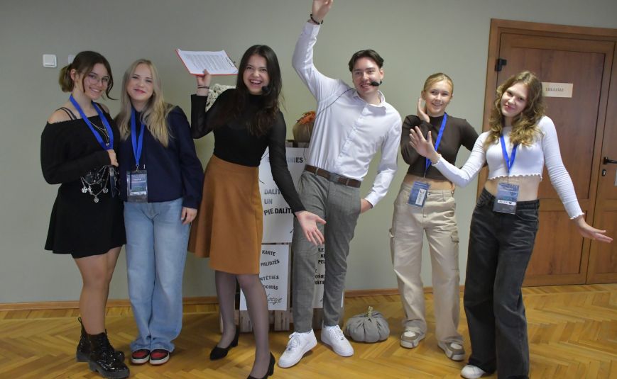 Jēkabpils novada jaunieši pulcējas forumā “Karjeras kompass”
